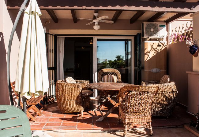 Casa adosada en Nerja - Cozy house on two floors facing south