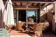 Casa adosada en Nerja - Cozy house on two floors facing south