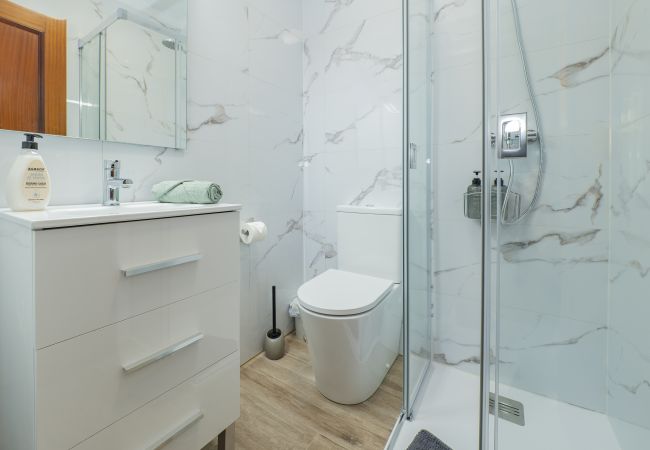 Apartamento en Mijas Costa - Cubo's Apartamento Tarajes La Cala