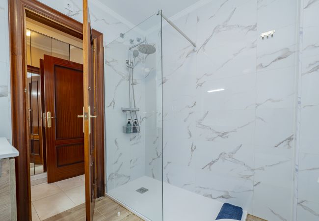 Apartamento en Mijas Costa - Cubo's Apartamento Tarajes La Cala
