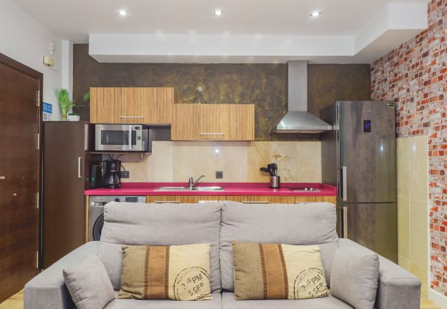 Apartamento en Málaga - Cubo's Apartamento 33 Carreteria 3B