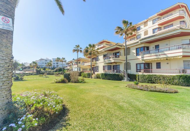 Jardín de este apartamento en Marbella