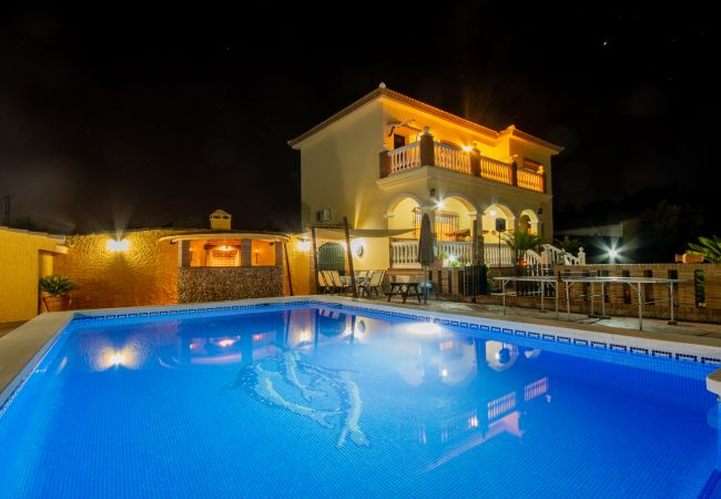 Piscina de esta Villa en Alhaurín de la Torre