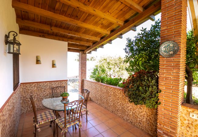 Terraza de esta finca en Alhaurín el Grande