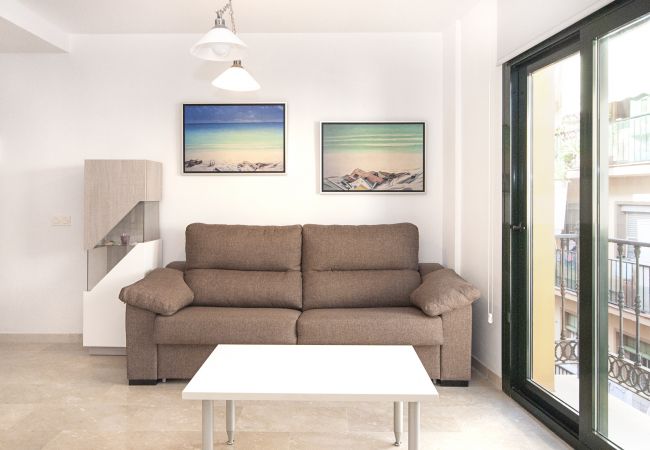 Salón comedor de este apartamento en Fuengirola