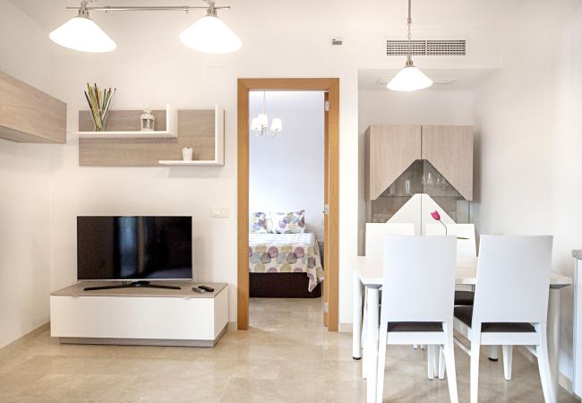 Salón comedor de este apartamento en Fuengirola