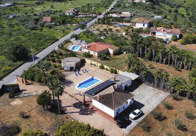 Casa rural en Alhaurin de la Torre - Cubo's Finca La Viña Angulo