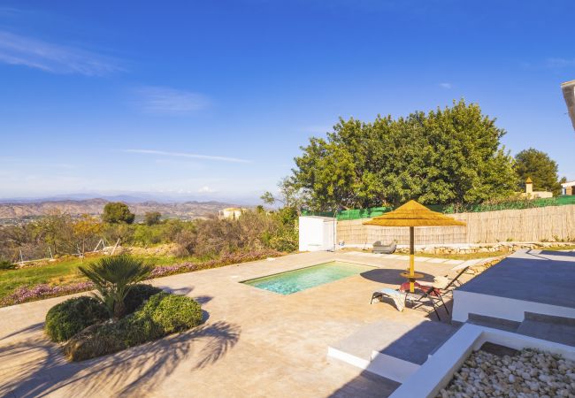 Casa rural en Alhaurín el Grande - Cubo's Finca Entrepinos