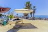 Playa cercana de este apartamento en Nagueles (Marbella)