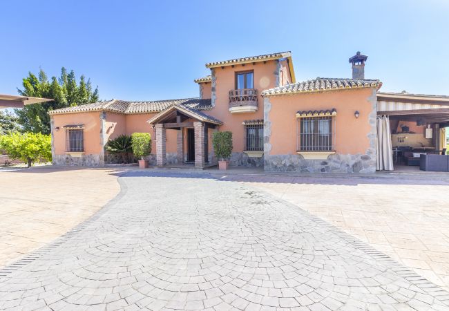 Villa en Alhaurín el Grande - Cubo's Villa Family