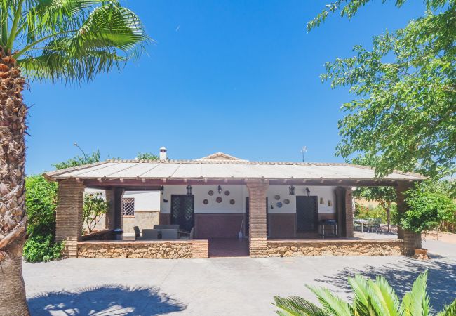 Casa rural en Alhaurín el Grande - Cubo's Finca Los Magnolios