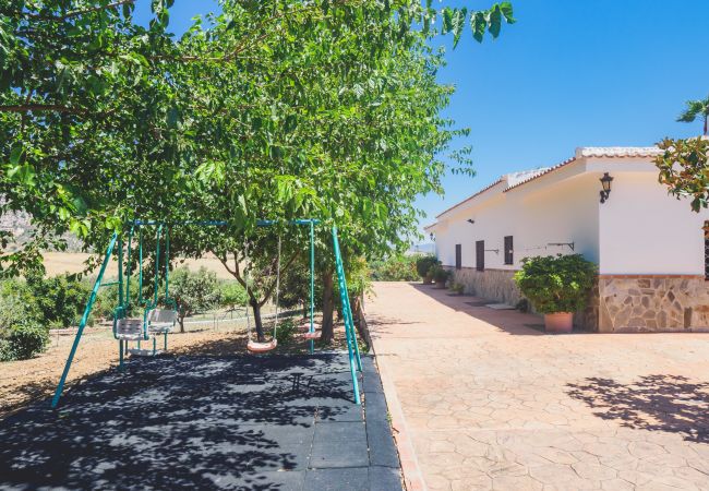 Casa rural en Alhaurín el Grande - Cubo's Finca Los Magnolios