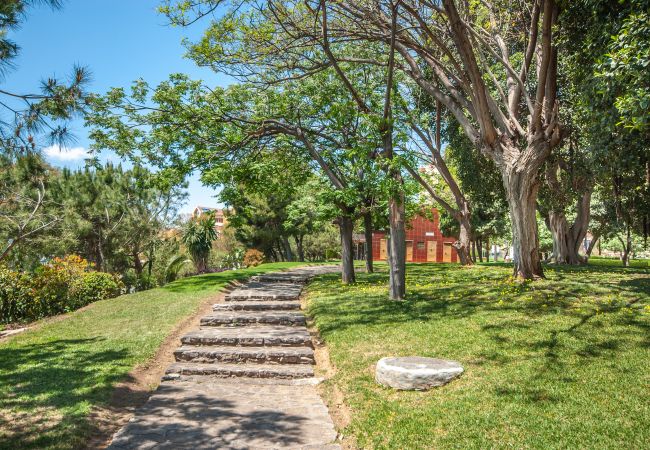 Jardín de este apartamento en Benalmádena