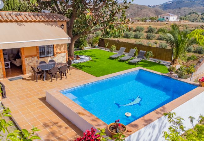 Casa rural en Mijas Pueblo - Cubo's Finca River Retreat High Privacy