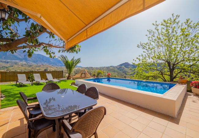 Casa rural en Mijas Pueblo - Cubo's Finca River Retreat High Privacy