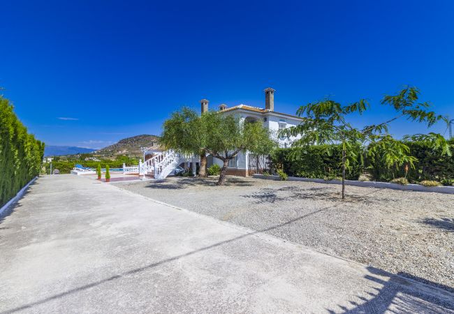 Entrada de esta finca de lujo en Alhaurín el Grande