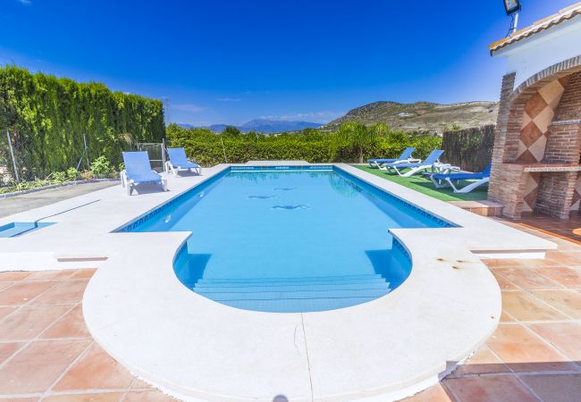 Piscina de esta finca de lujo en Alhaurín el Grande