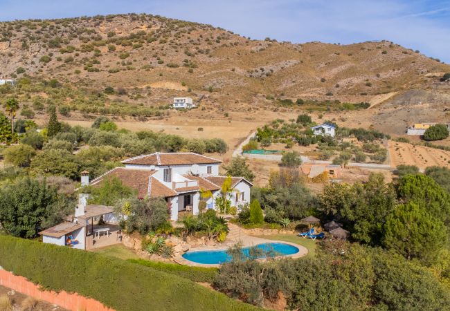 Casa rural en Alhaurín el Grande - Cubo's Cortijo La Hilacha