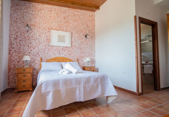 Dormitorio de esta villa en Alhaurín el Grande