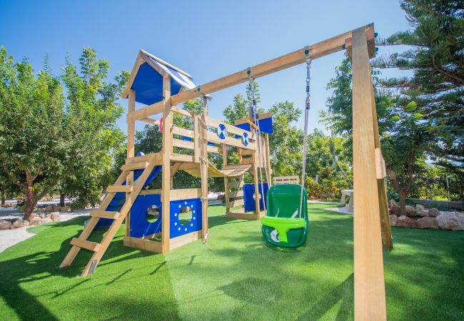 Zona infantil de esta casa rural en Alhaurín el Grande