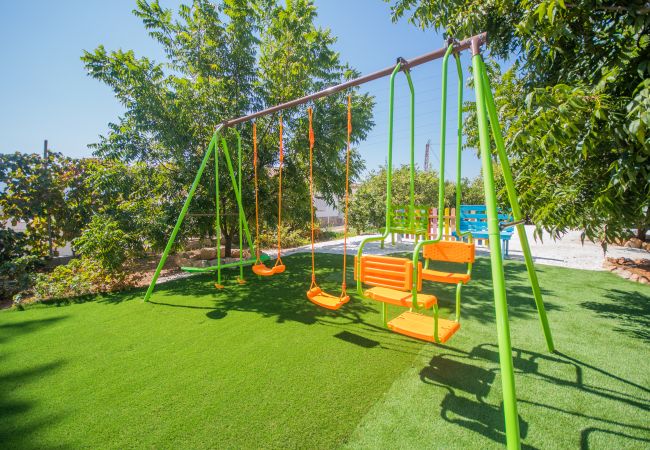 Zona infantil de esta villa en Alhaurín el Grande