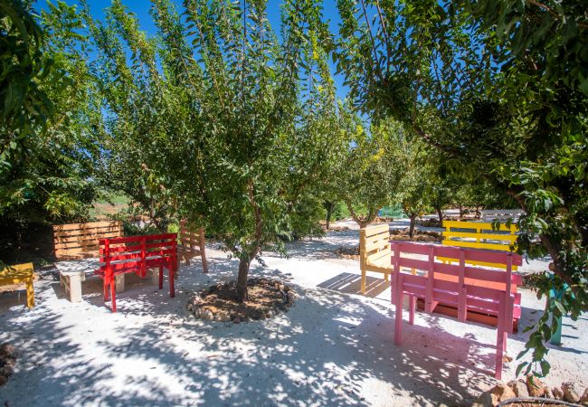 Jardín de esta villa en Alhaurín el Grande