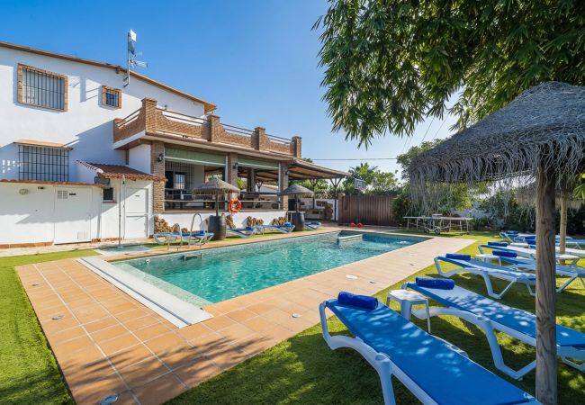 Casa rural en Alhaurín el Grande - Cubo's Casa Rural Tirado & Heated Pool