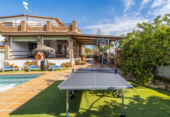 Casa rural en Alhaurín el Grande - Cubo's Casa Rural Tirado & Heated Pool