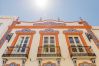 Fachada de esta casa de lujo en el centro de Alhaurín el Grande