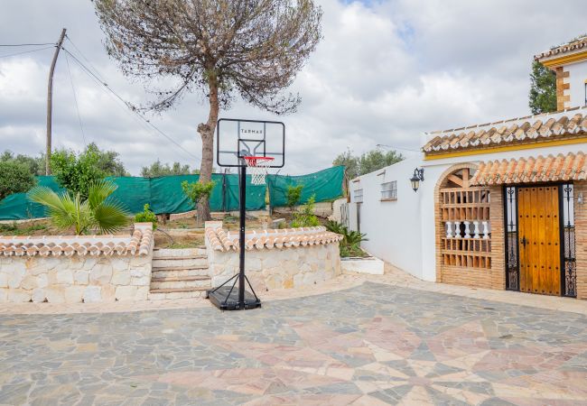Villa en Estación de Cártama - Cubo's Villa Fina & Minigolf included