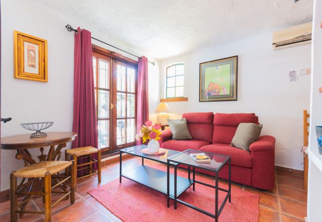 Salón de este apartamento rural en Mijas Pueblo