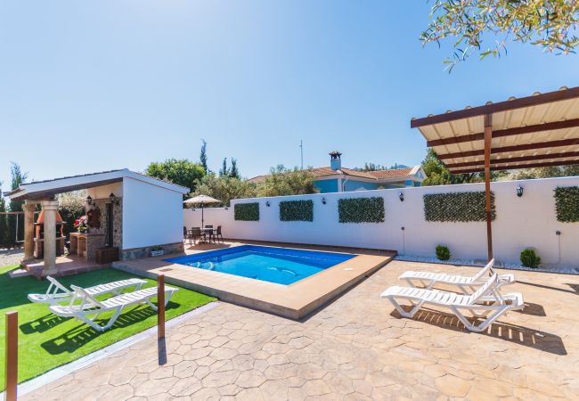 Piscina privada de esta casa rural en Alhaurín el Grande