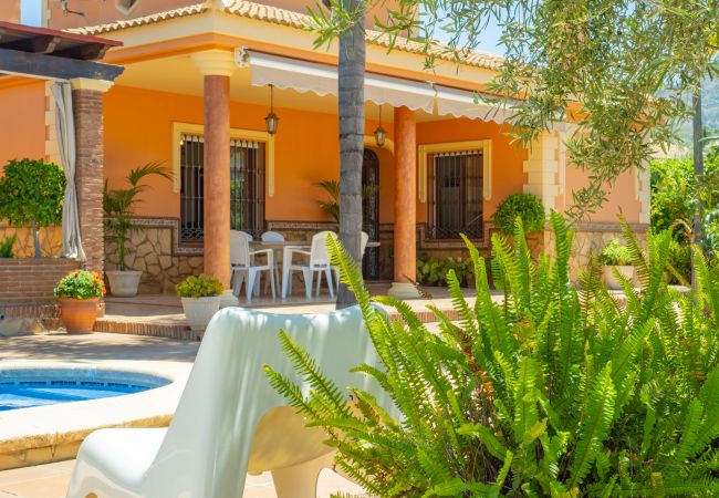 Casa rural en Alhaurín el Grande - Cubo's Finca Camino de Las Tinajas