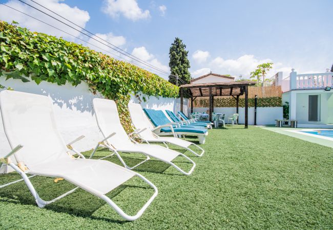 Jardín de esta casa en Alhaurín de la Torre