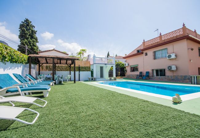 Jardín de esta casa en Alhaurín de la Torre