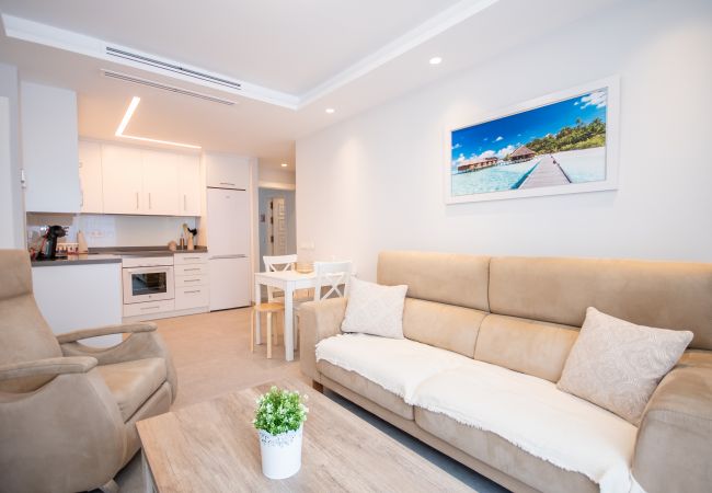 Salón comedor de este apartamento en Benalmádena (Arroyo de la miel)