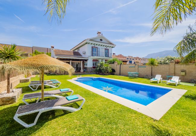 Casa rural en Alhaurín el Grande - Cubo's Villa La Quinta