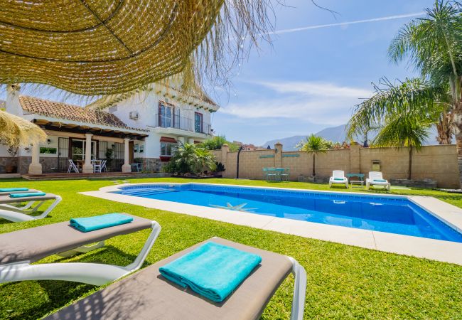 Casa rural en Alhaurín el Grande - Cubo's Villa La Quinta