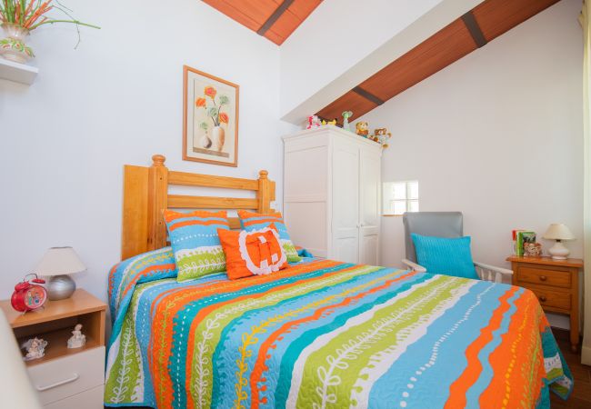 Dormitorio de este apartamento en Alhaurín de la Torre