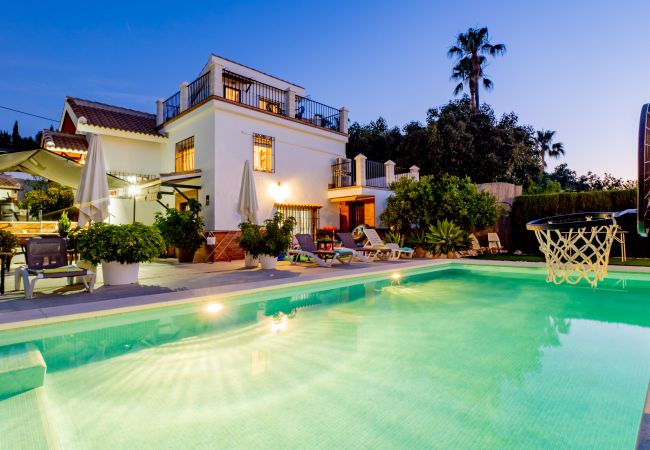Villa en Alhaurin de la Torre - Cubo's Casa El Azahar