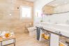 Baño de esta casa rural en la Estación de Cártama