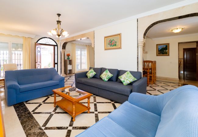 Casa rural en Alhaurín el Grande - Cubo's Villa Paraiso