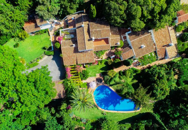 Villa en Coín - Cubo's Villa Las Lagunas de Azahar High Privacy