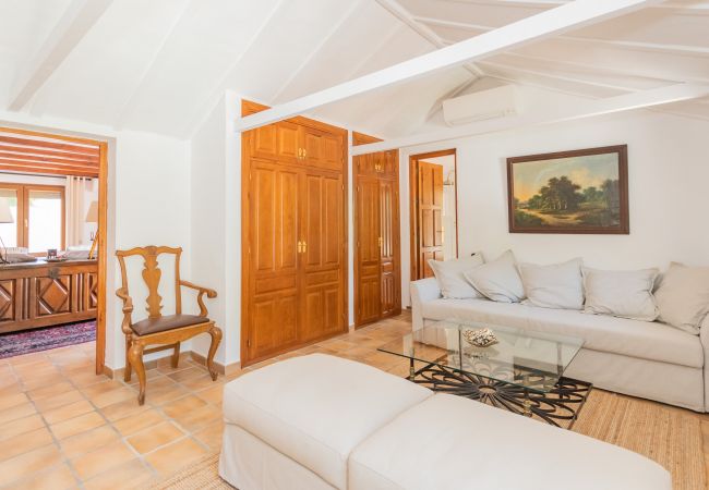 Villa en Coín - Cubo's Villa Las Lagunas de Azahar High Privacy