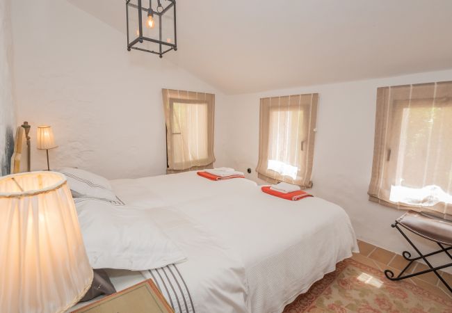 Villa en Coín - Cubo's Villa Las Lagunas de Azahar High Privacy