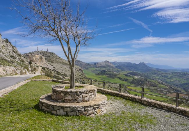 Casa rural en Villanueva de la Concepción - Cubo's Casa El Torcal
