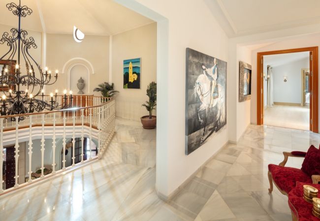 Villa en Marbella - Cubo's Luxury Mansion El Baron de Sierra Blanca