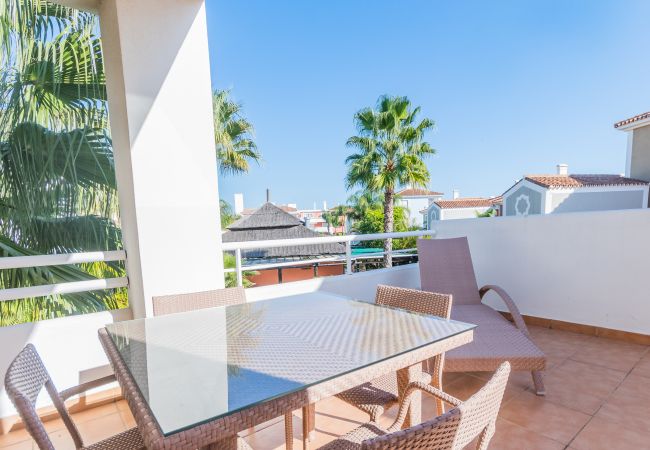 Terraza de este apartamento en Marbella