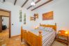 Dormitorio de esta casa rural en Alhaurín el Grande