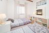 Dormitorio de esta casa rural en Alhaurín el Grande